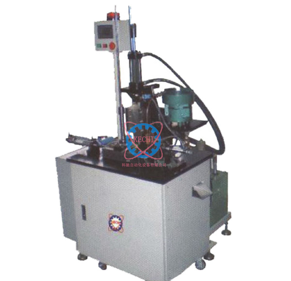 自動(dòng)沖芯機(jī)